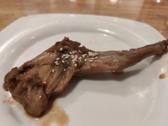 -兔行天下-鸿鹤鲜锅兔(中海国际店)