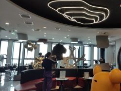 -TOP HAIR SALON