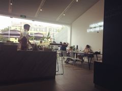 -UNI UNI(环亚凯瑟琳店)