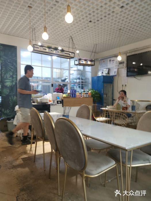 董小西的凉皮和椒麻鸡(三元桥店)大堂图片