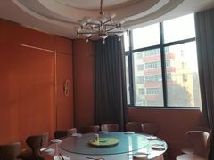 包房-买福记大盘鸡新疆菜