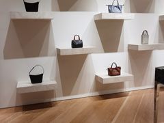 -CELINE(尚嘉中心店)