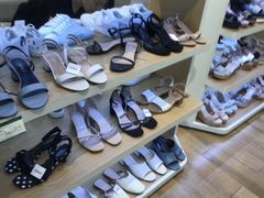 -hotwind热风(世纪东方广场店)