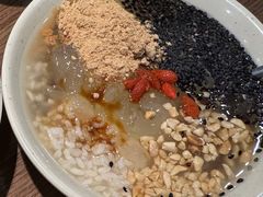 -肖四女乐山跷脚牛肉(世博源店)