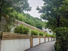 -悟空山宿陨石私汤温泉酒店(神舟大道地铁站店)