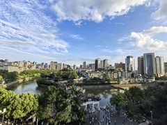 -包整·丝娃娃(甲秀楼景观店)