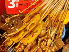 -何师烧烤Pro ·江湖川菜·小龙虾·精酿(太古里旗舰店)