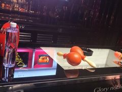 -蓝尊量贩(黄河路店)