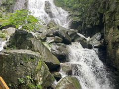 -藏龙百瀑风景区