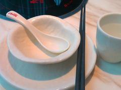 餐具摆设-为什么牛潮汕牛肉火锅(中信广场店)