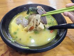 -志权牛肉面(灵山路店)
