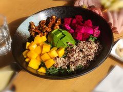 羽衣甘蓝沙拉-普兰达德国餐厅·德式脆皮烤猪肘·自酿啤酒(观唐店)