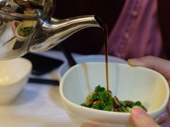 -鲜入围煮花胶鸡海鲜火锅