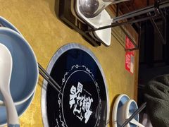-左庭右院鲜牛肉火锅(金山万达店)
