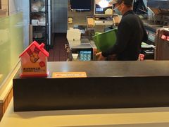 -麦当劳(虹梅路地铁站店)