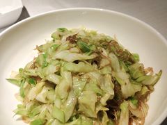 炝炒圆白菜粉丝-旺顺阁鱼头泡饼(常营店)