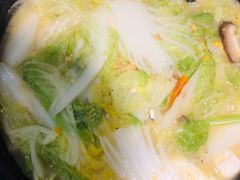 三鲜砂锅老豆腐-沪华海鲜大酒楼(南汇店)