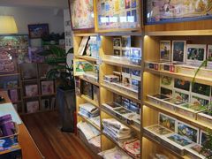 -猫的天空之城概念书店(束河店)