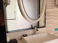 -希岸·轻雅酒店(广州白鹅潭艺术中心花地湾地铁站店)