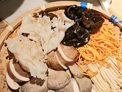 -尚尚仙·酸汤猪手·猪肚鸡火锅(华联万柳购物中心店)