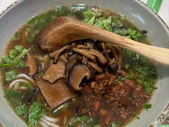 -百春原湖南牛肉粉(百联世纪店)