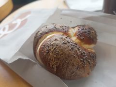 奇亚籽红豆胶水面包-Seesaw Coffee(朝阳大悦城店)