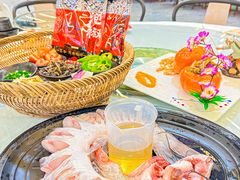 -刘姐啤酒鱼民族演艺餐厅(西街总店)