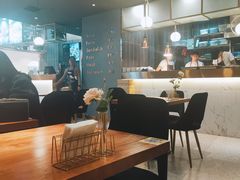 -POKEE VIA&Brunch·维娅(重庆来福士店)