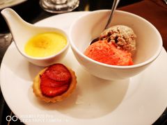-圣丰索菲特·2 On 988 Café 自助餐厅