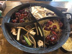 -白乐天毛肚火锅馆(南滨路店)