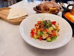 牛油果鸡胸肉沙拉-WOKKA by艮上(中海环宇荟店)