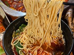 -爆炸头阿姨小四川正宗川味小吃(无任何分店)
