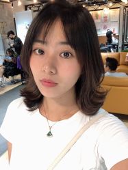 -FRIDAY星期五专业美发沙龙