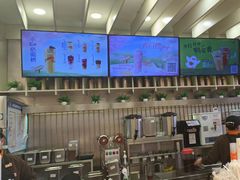 -CoCo都可(湖滨银泰店B区店)
