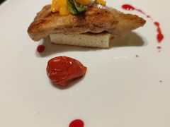 -大中华希尔顿酒店-念自助餐·嗨啤·小龙虾