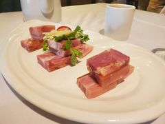 镇江肴肉-八分饱·西津会(西津渡店)