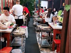 大堂-钢管厂歆瑞源油卤串串香(春熙路太古里店)