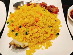 菠萝炒饭-高第街56号港式餐厅·精选(世茂广场宽厚里大明湖店)
