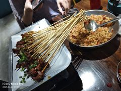 -西部一串烧烤·地道湘西小串