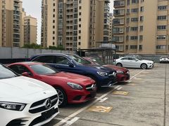 -上海星瀚奔驰4S店(红柳路店)