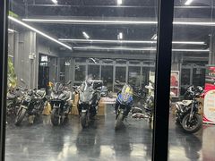 -极限PLAY运动娱乐新世界·团建派对表演休闲馆·室内高空游乐园