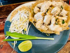 -Pad Thai Kratong Thong by ama
