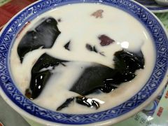 -赵记传承特色牛奶甜品(泉城广场店)