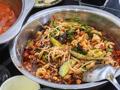 -周良天山牛杂城(天山路总店)