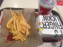 -肯德基(燕岭店)