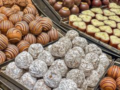 -Laderach 莱德拉(上海环贸iapm店)