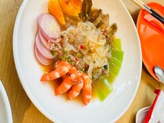 -渝信川菜 · 川味家常菜(财富购物中心店)