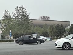 -山与蓝·轻糖鲜果蛋糕(勒泰店)