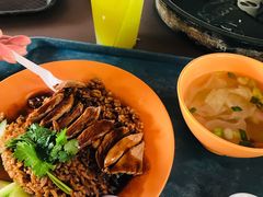 -东海岸人工湖美食村