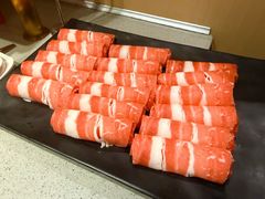 -海底捞火锅(新松江路生日主题店)